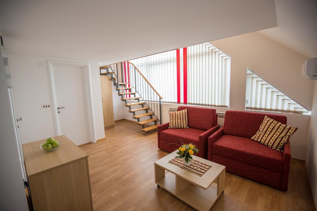 Apartments And Rooms Millennium Огулин Номер фото